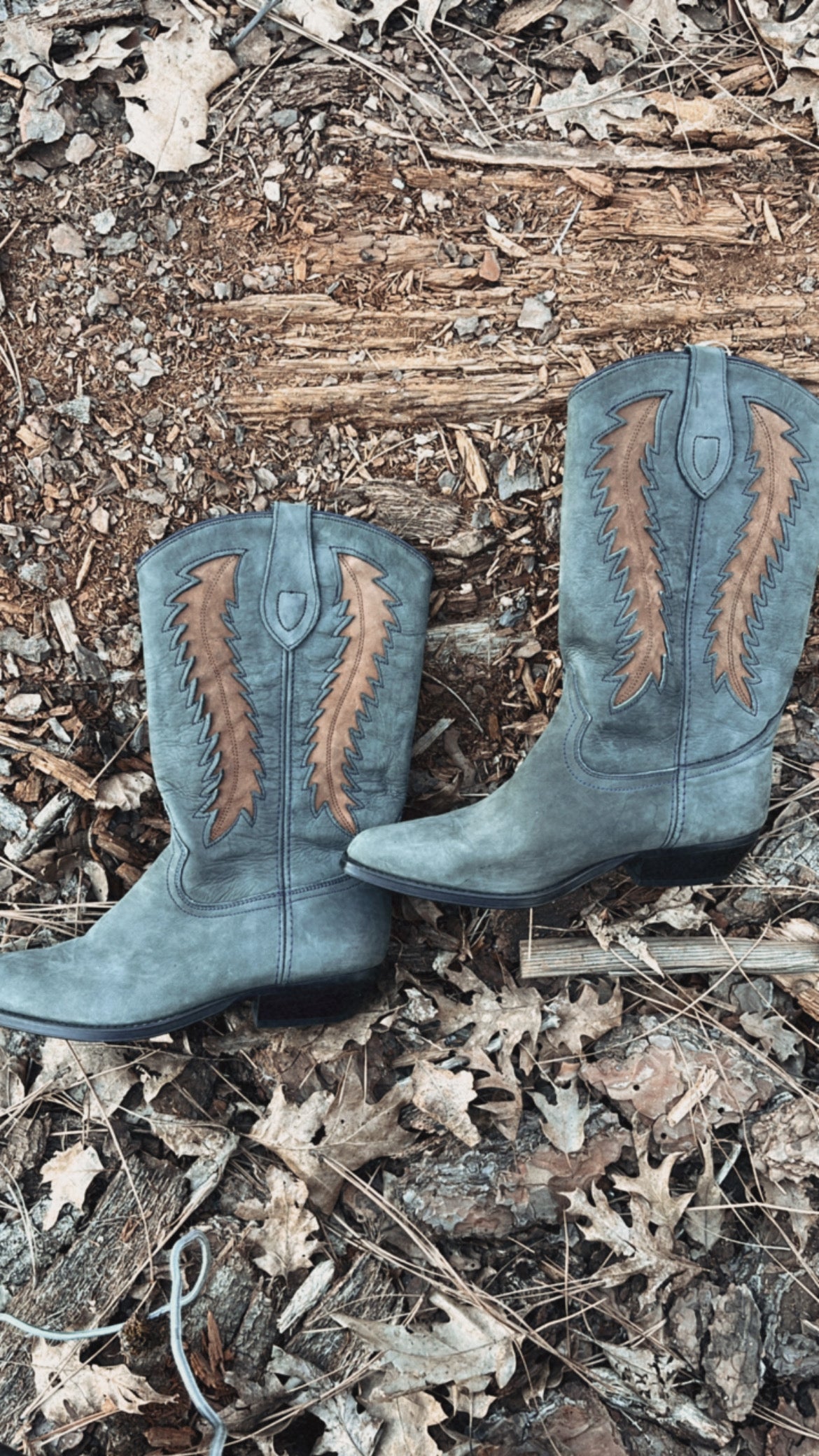 Vintage suede Dingo boots