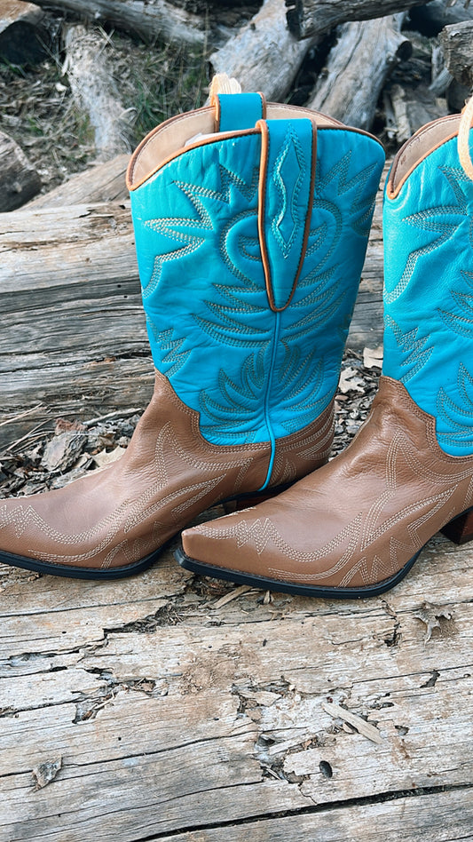 Guess cowboy boots