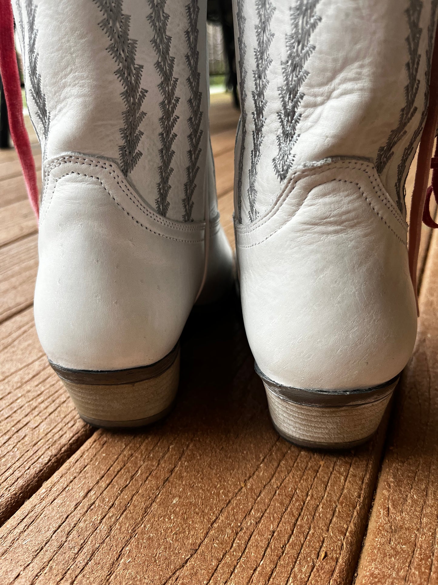 White Sterling River cowboy boots